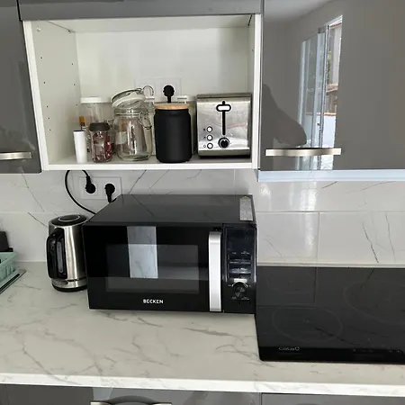 Apartmán New Modern Apartment, Scandinavian Style, Ocean View, Huge Terrace