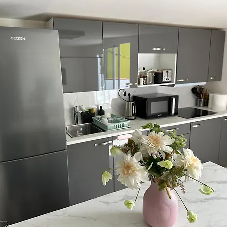 New Modern Apartment, Scandinavian Style, Ocean View, Huge Terrace Appartamento