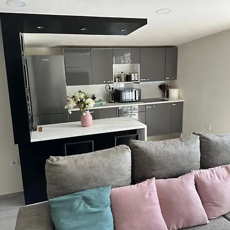 New Modern Apartment, Scandinavian Style, Ocean View, Huge Terrace Appartamento *